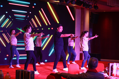 大禹漢光2018年“同心同行，共創(chuàng)未來”主題年會(huì)圓滿成功