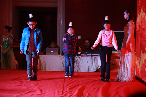 大禹漢光2018年“同心同行，共創(chuàng)未來”主題年會(huì)圓滿成功